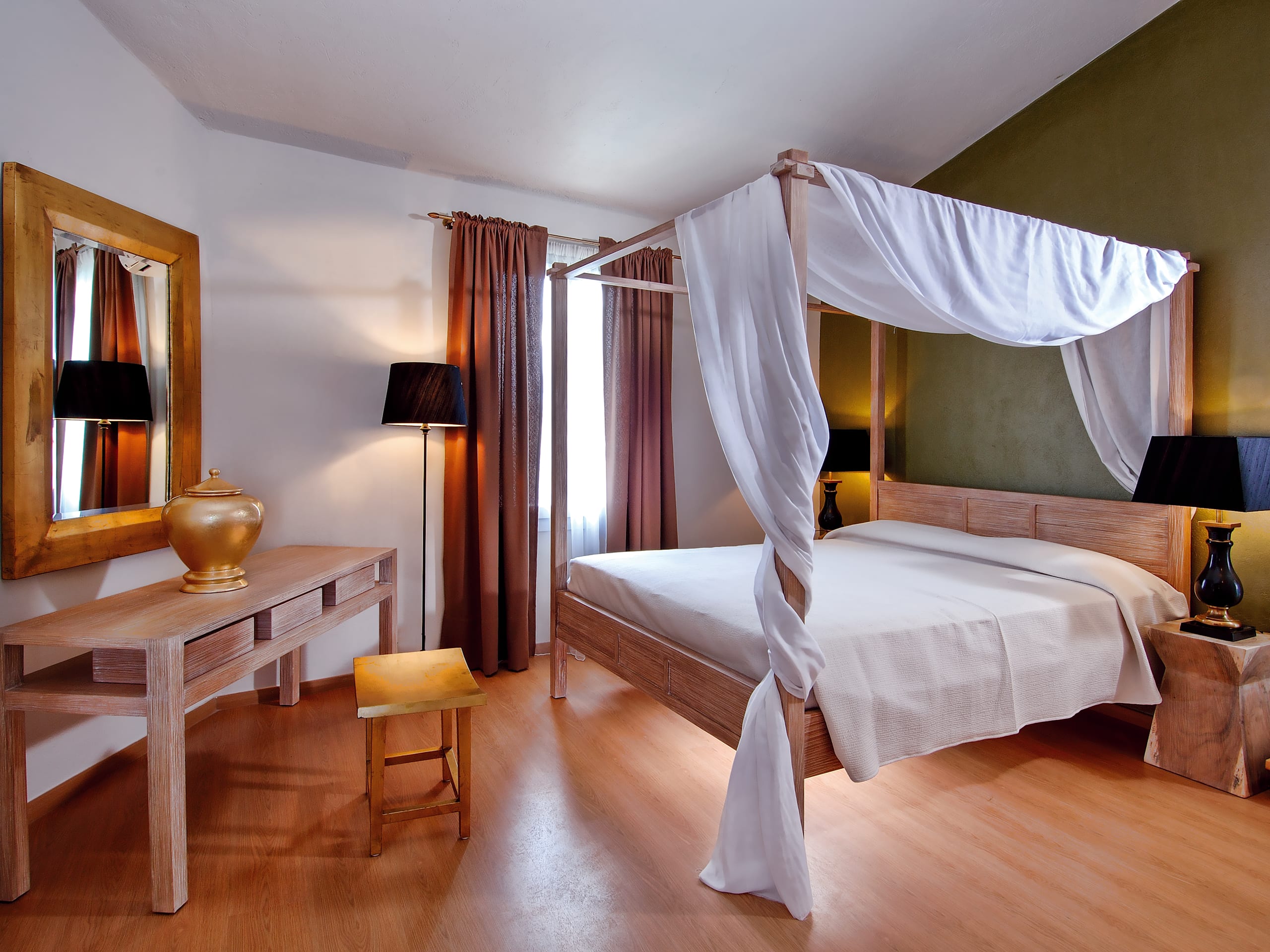 Paradise Island Villas