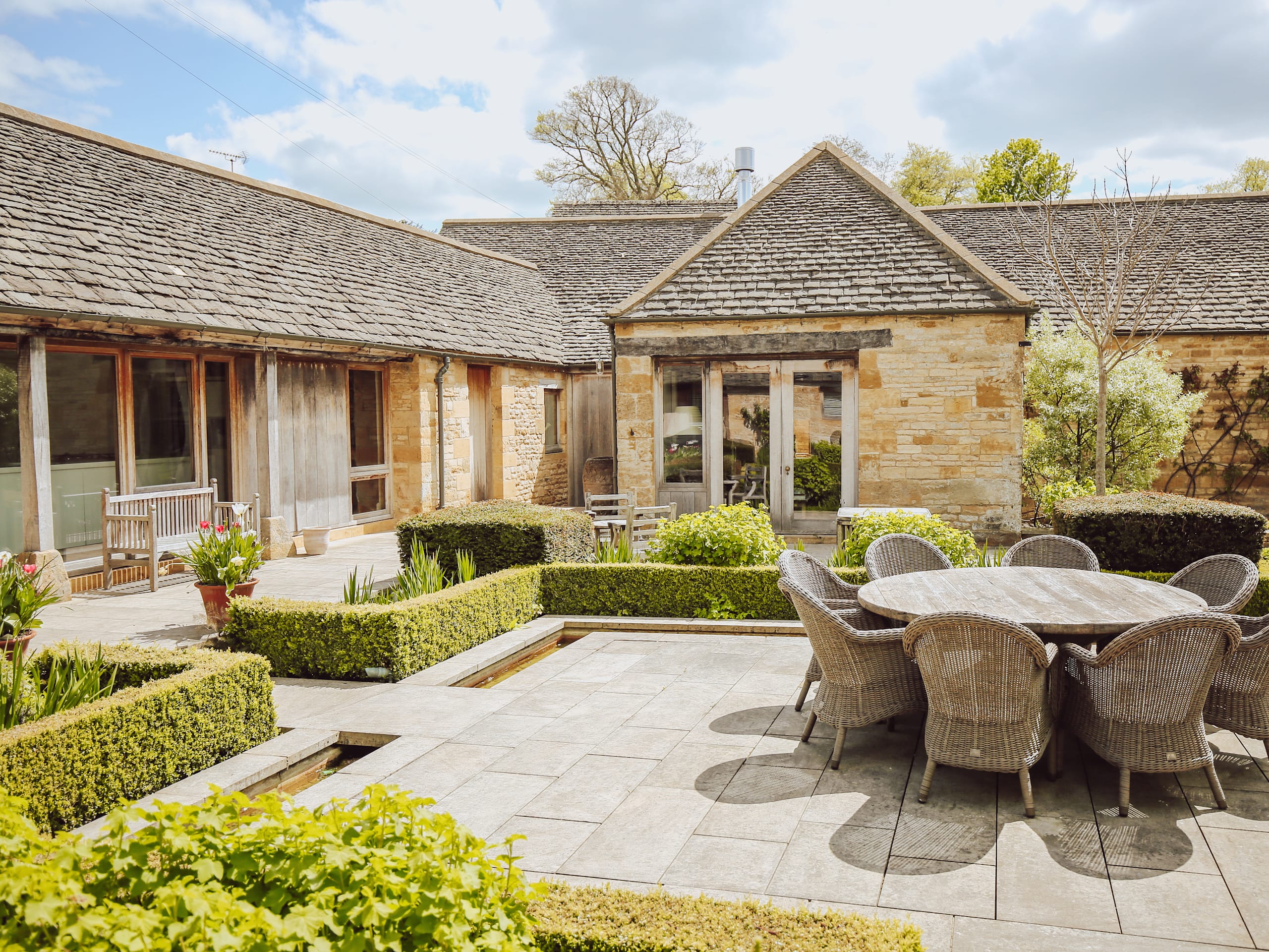 Temple Guiting Manor & Barns