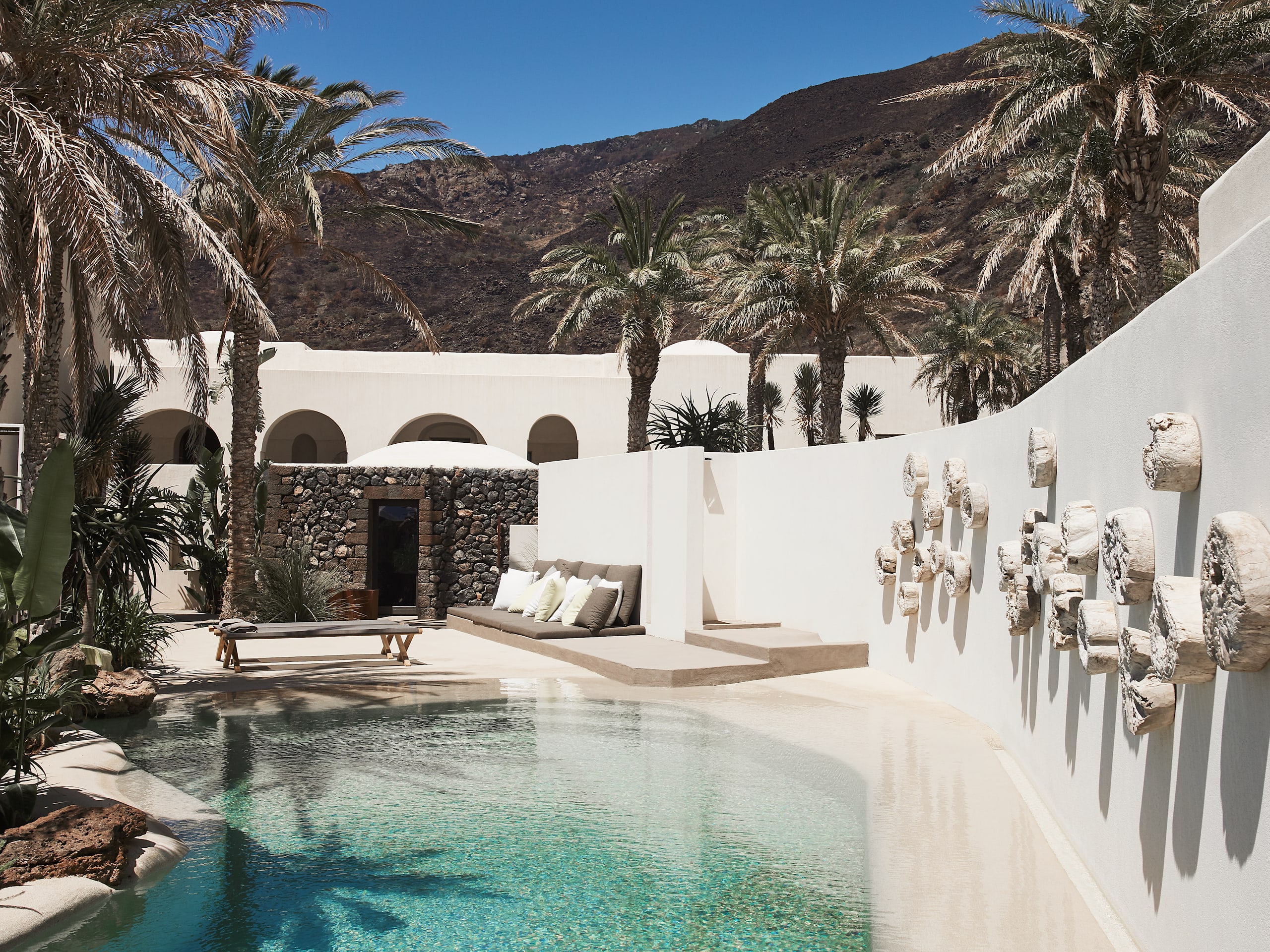 Sikelia Luxury Retreat