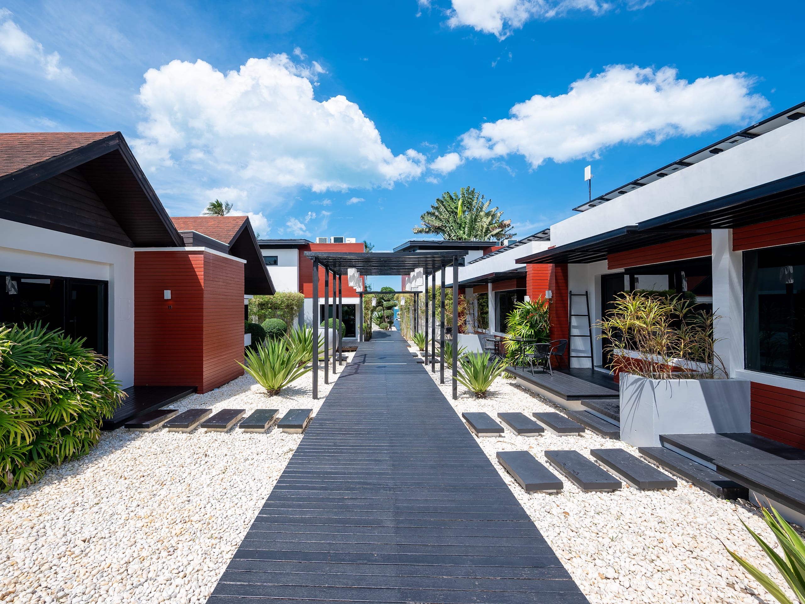 Aava Resort & Spa