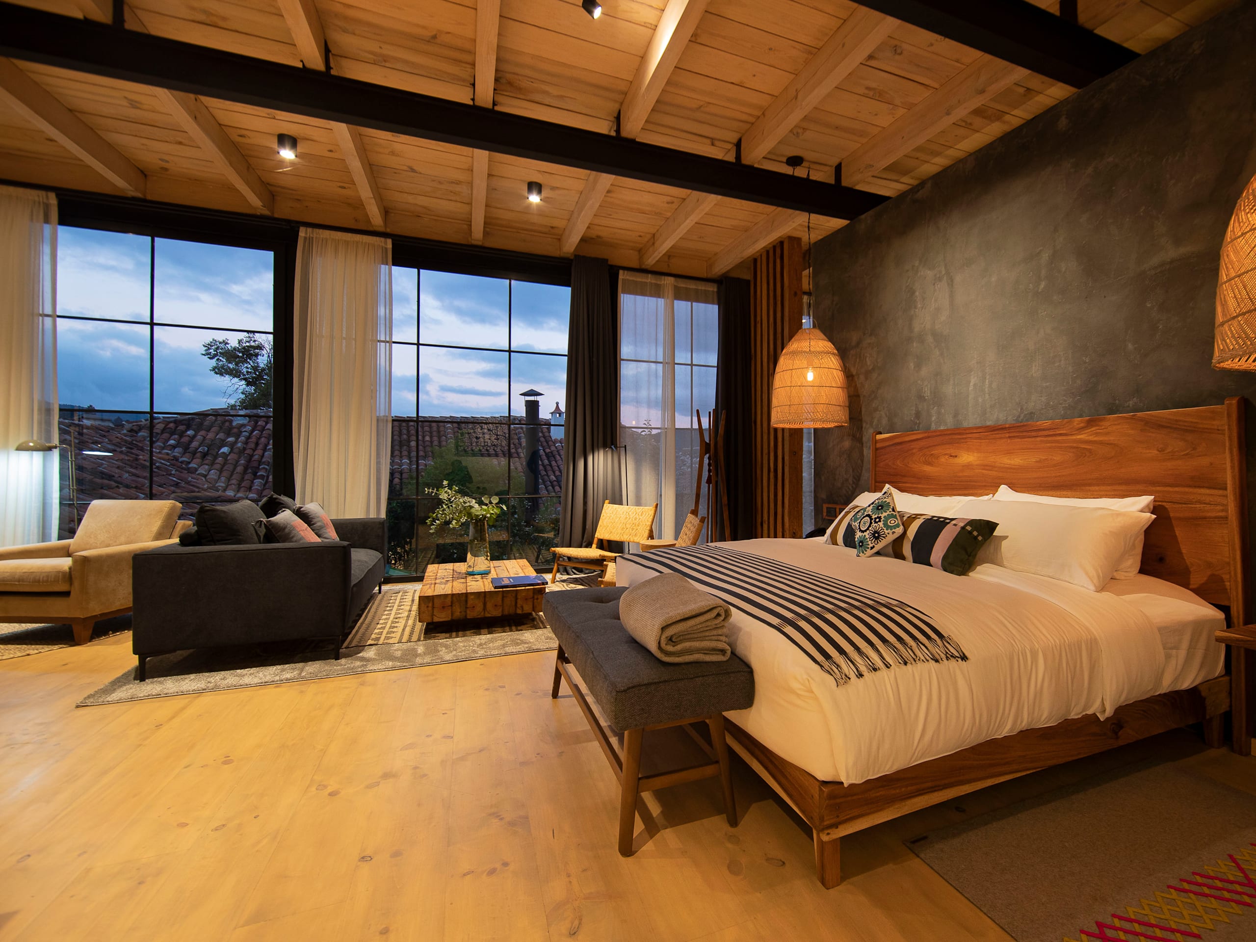 Taller de Juan Casa-Hotel