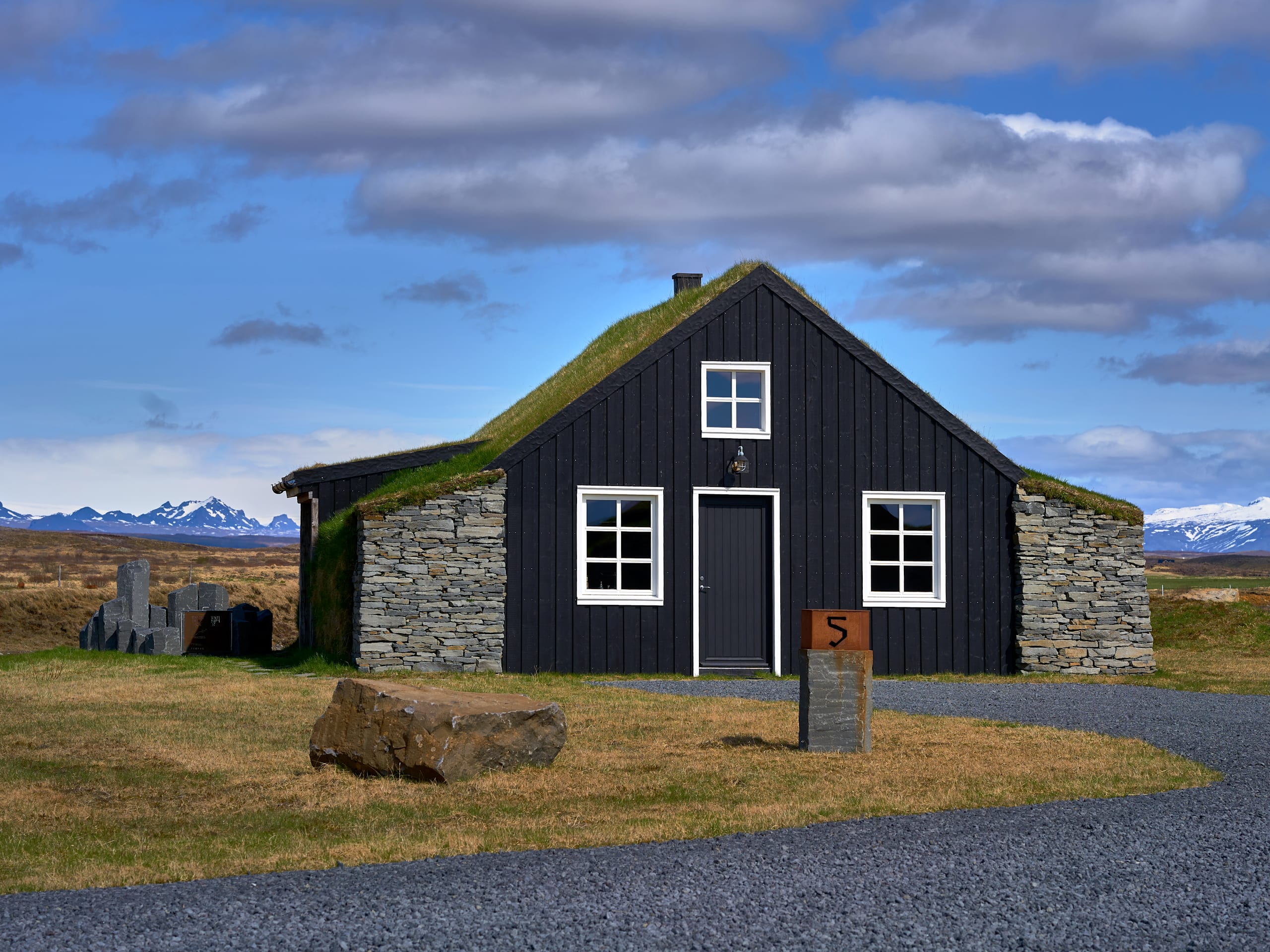 Torfhús Retreat