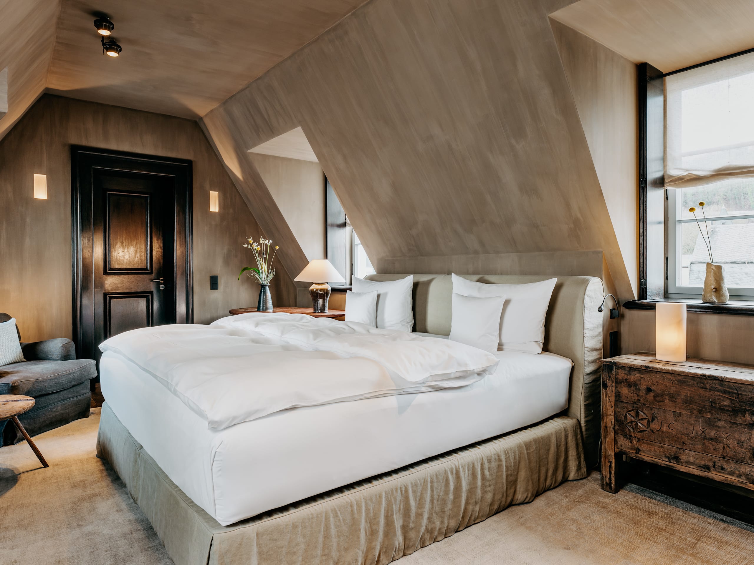 Purs Luxury Boutique Hotel