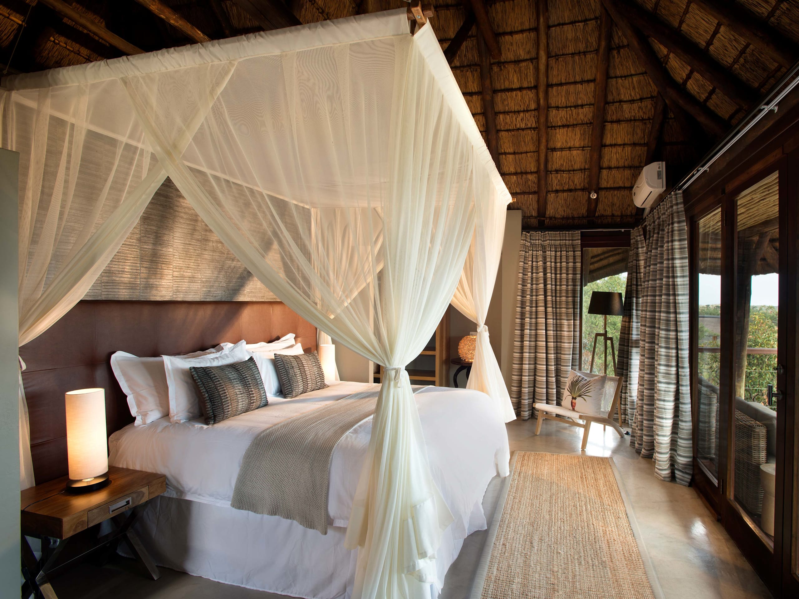 Mhondoro Safari Lodge