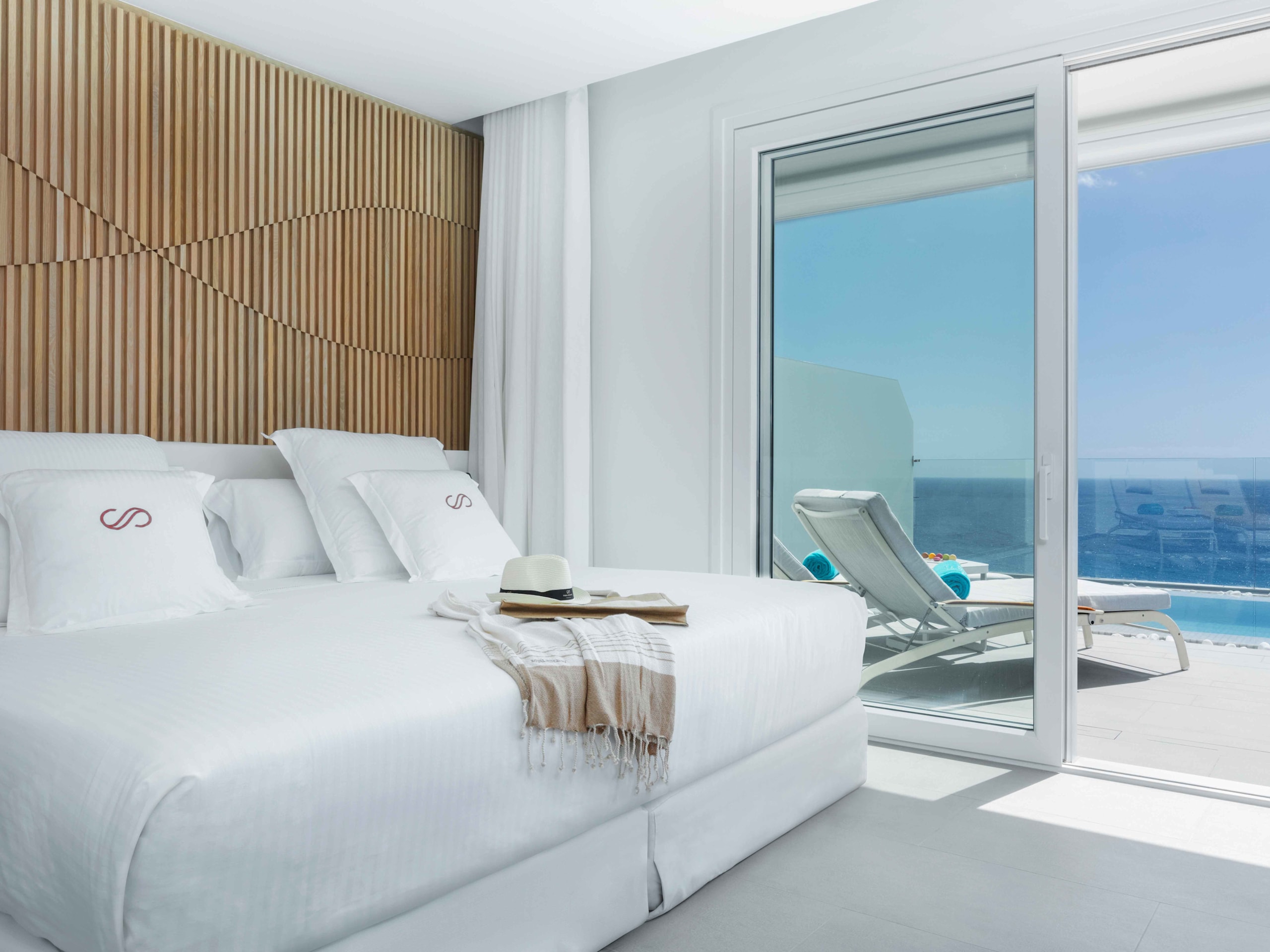 Royal Hideaway Corales Suites