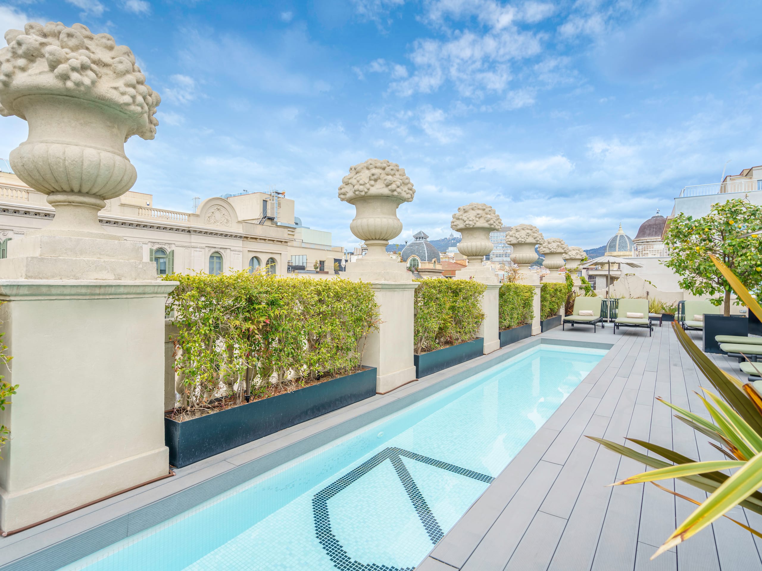 Casagrand Luxury Suites Barcelona