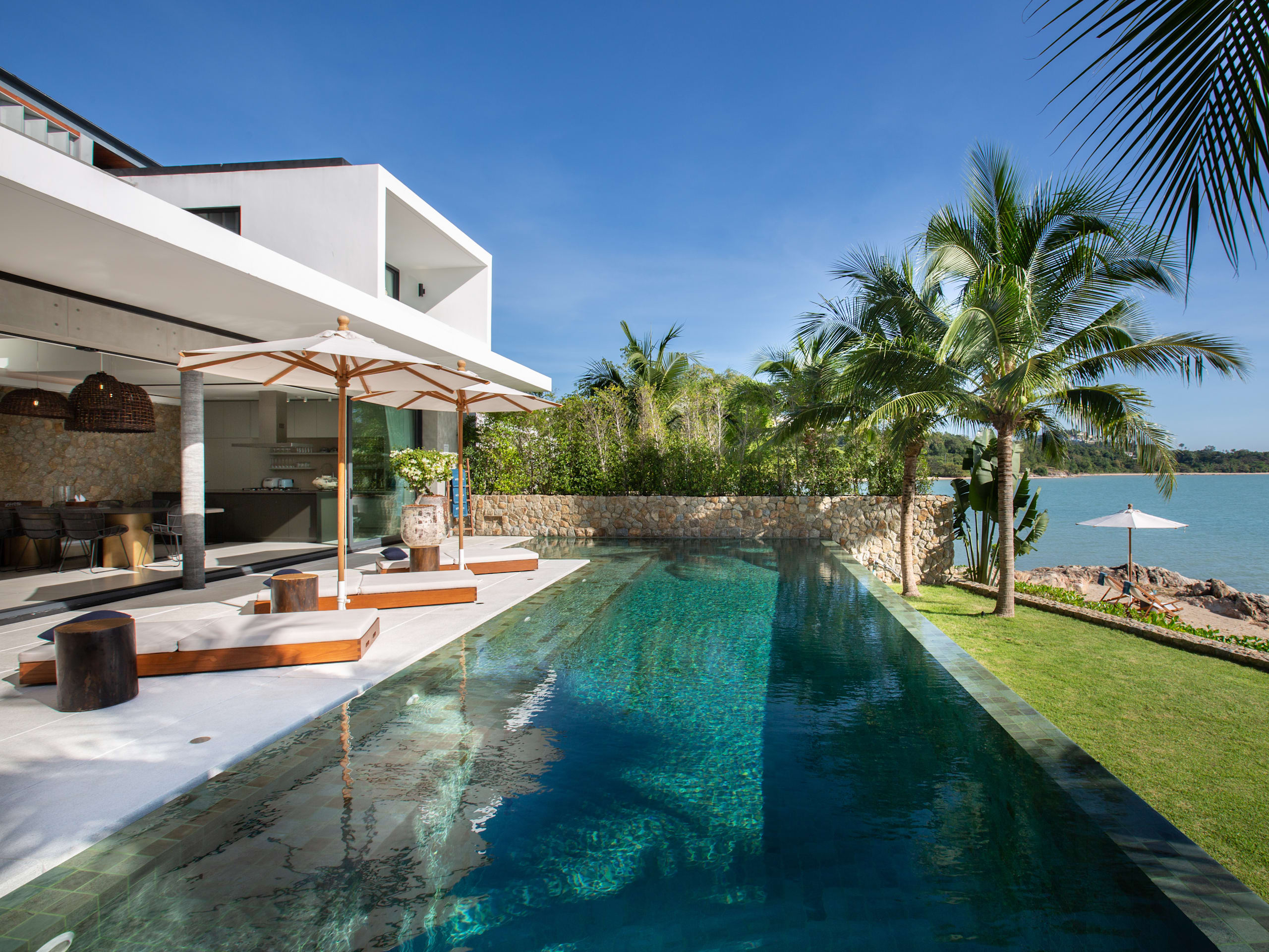 Kerem Luxury Beachfront Villas