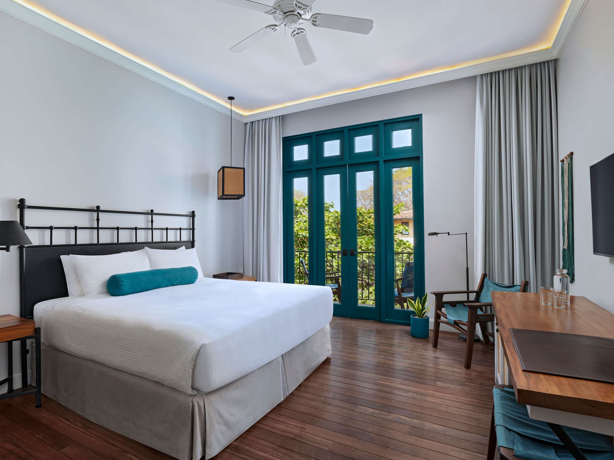 Santarena Hotel at Las Catalinas