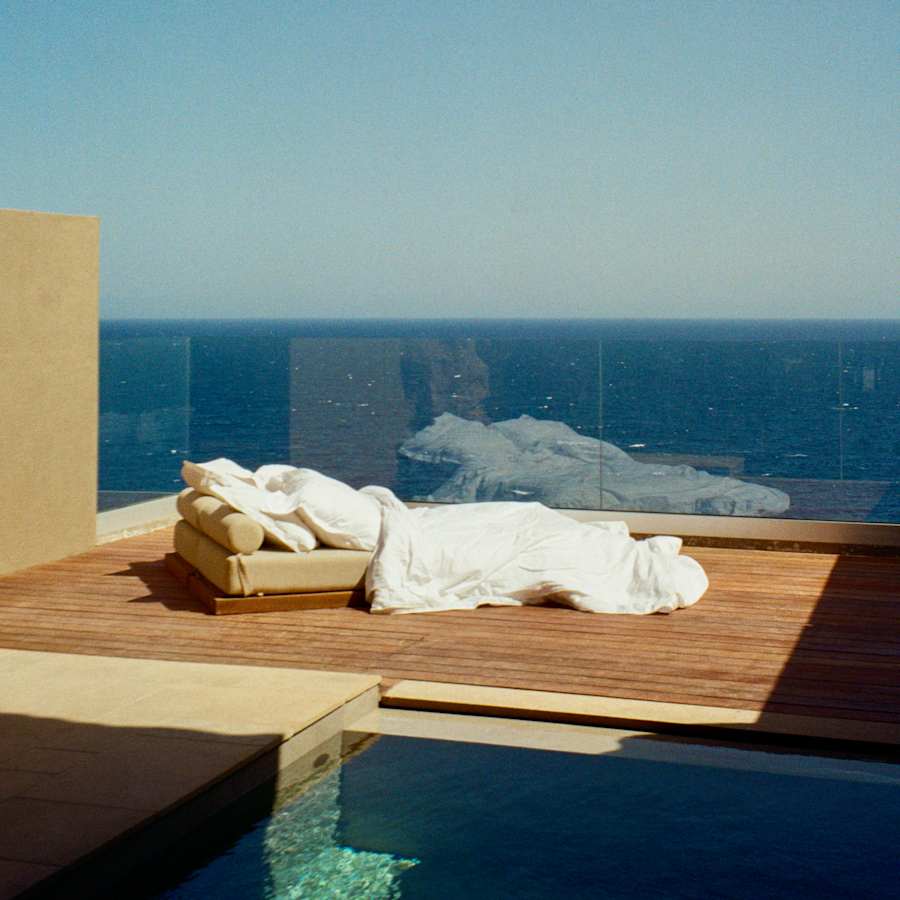 Luxury hotels & villas with private pools