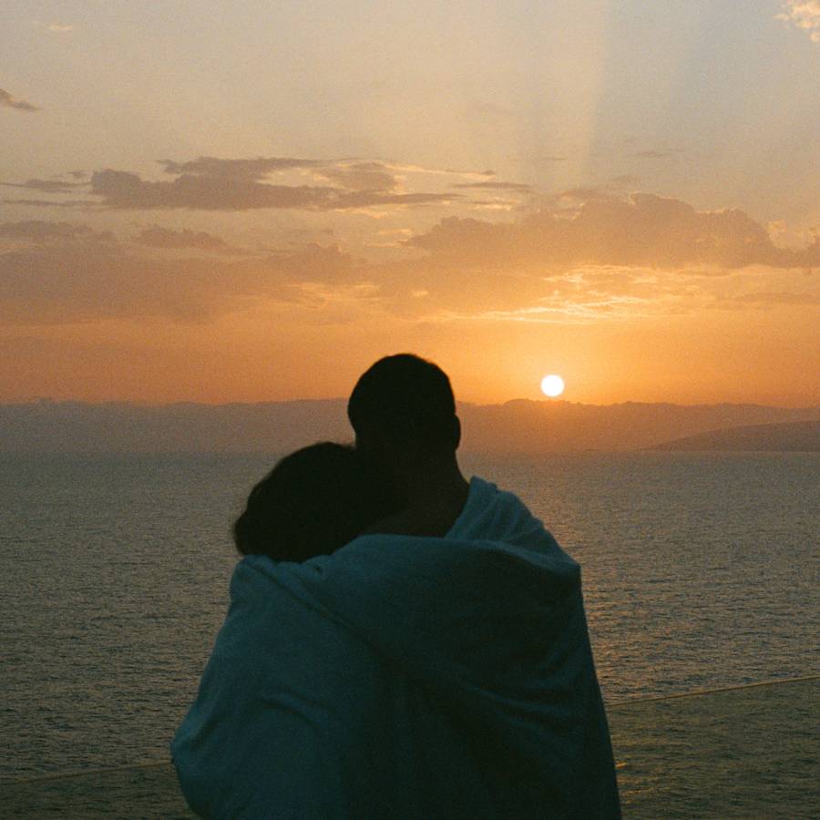 Honeymoon hotels and romantic stays