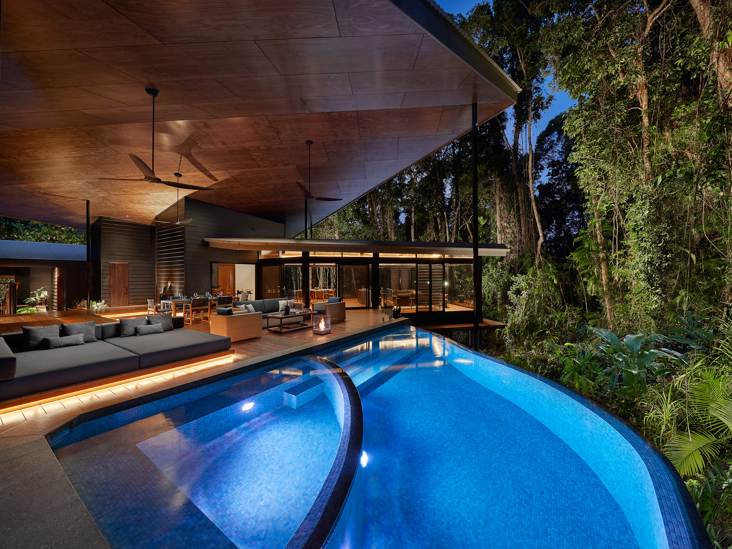 Silky Oaks Lodge